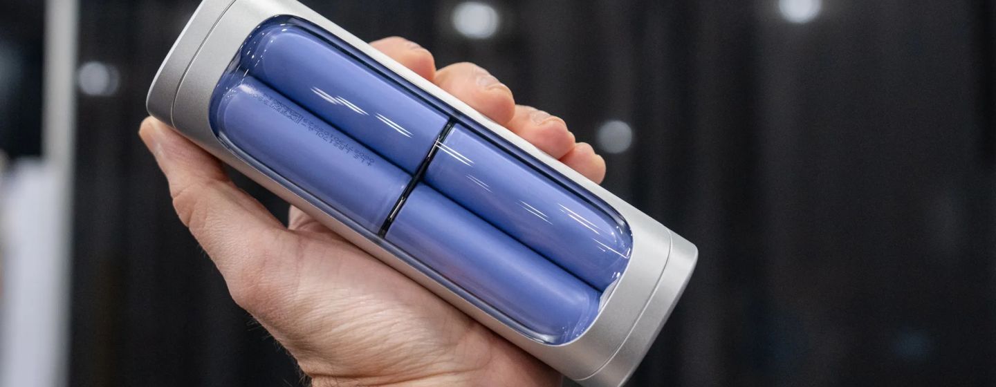 Shargeek 300 – перший у світі зарядний пристрій з RGB-портом потужністю 300 Вт Shargeek 300 – перший у світі зарядний пристрій з RGB-портом потужністю 300 Вт