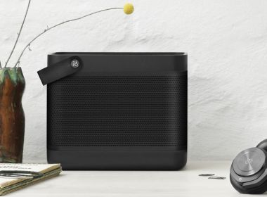 Портативная акустическая система Beolit 15 от Bang & Olufsen Портативная акустическая система Beolit 15 от Bang & Olufsen