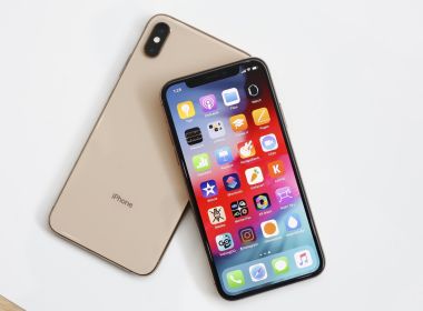Корпорация Apple представила новые смартфоны iPhone Корпорация Apple представила новые смартфоны iPhone