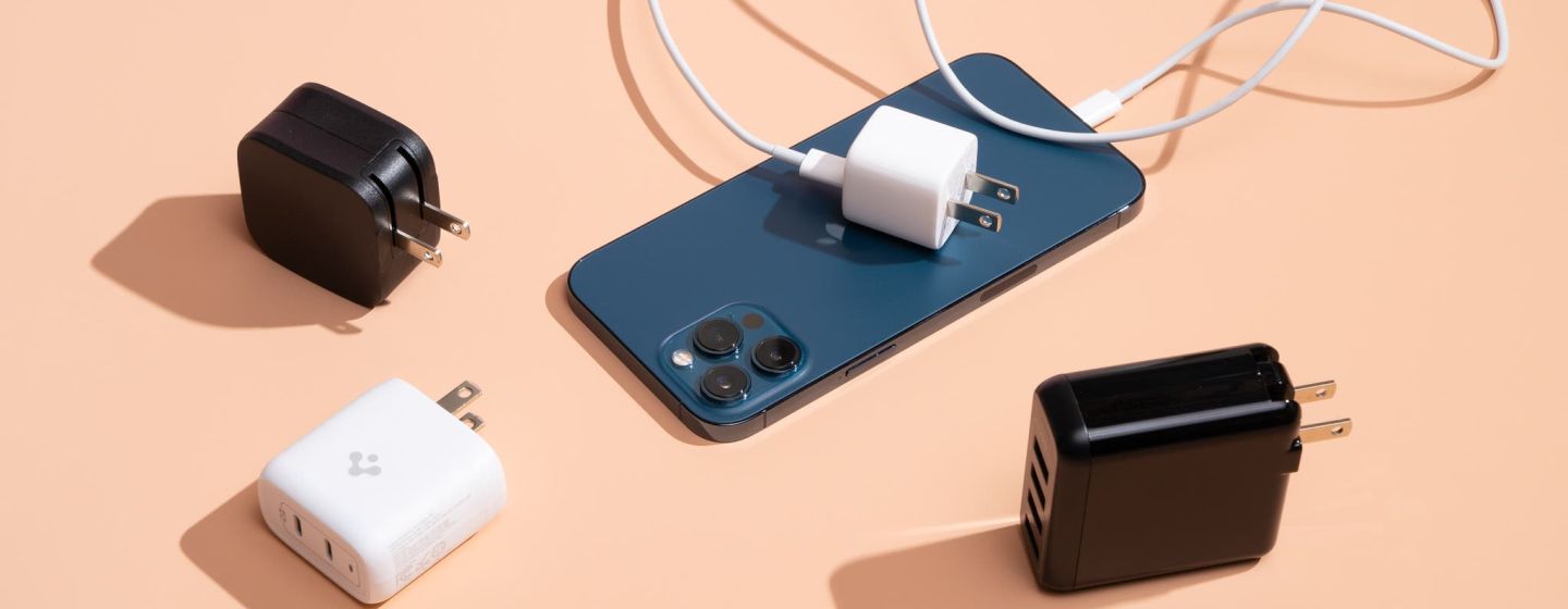 Топ 10 найкращих швидких зарядок для iPhone у 2025 році