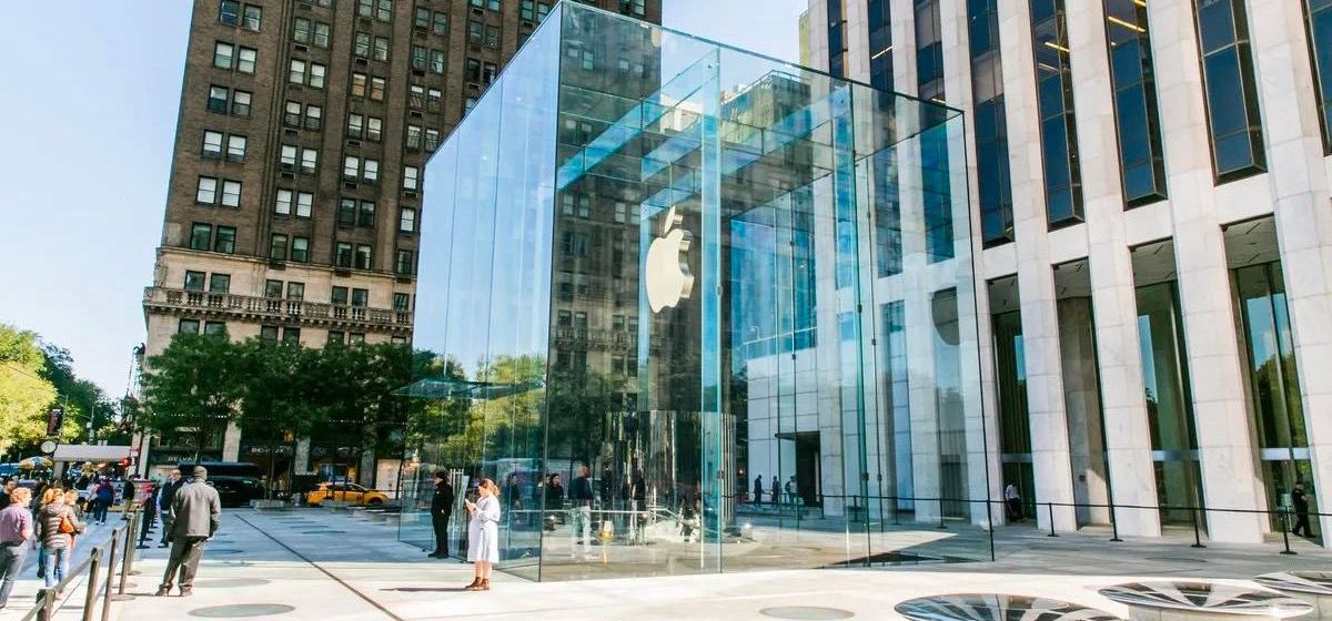 Усередині Apple Store Fifth Avenue Усередині Apple Store Fifth Avenue
