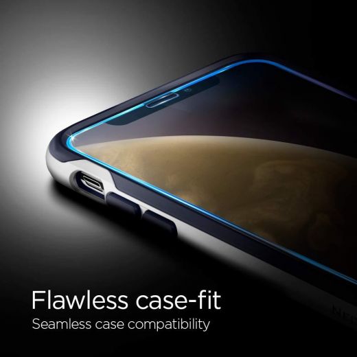 Захисне скло Spigen Screen Protector Glass Full Cover для iPhone 11/XR