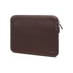 Чехол-папка Trunk Neoprene Sleeve Brown для MacBook Air 13.6" M4 | M3 | M2 (2025 | 2024 | 2022) | Pro 13" (2020-2022 | M1 | M2) | Air 13" (2020 | M1) | Pro 14" M1 | M2 | M3 | M4 (2021 | 2022 | 2023 | 2024) (TR-ALSPA13-JAV)