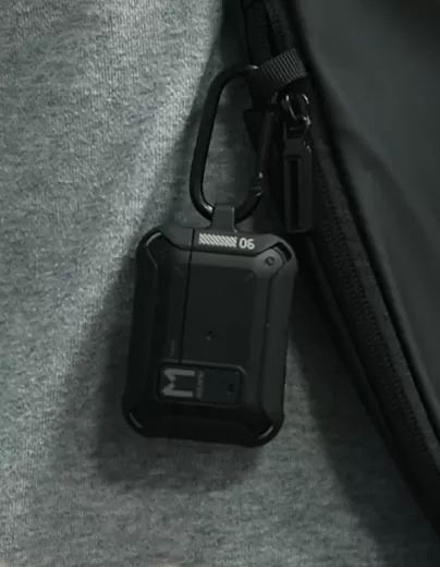 Чохол з карабіном Aulumu A19 AirPods Pro Case with Lock&Keychain Black для AirPods Pro 2 (2022)