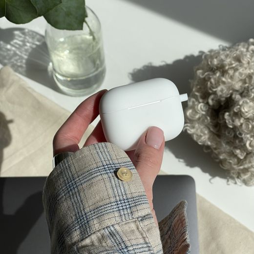 Силіконовий чохол із карабіном CasePro Protective Silicone Case Antique White для AirPods 3