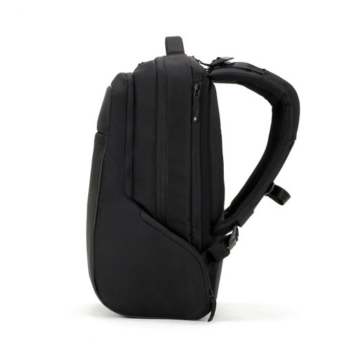 Рюкзак Incase Icon Triple Black SPU Backpack (INBP100345-BLK)