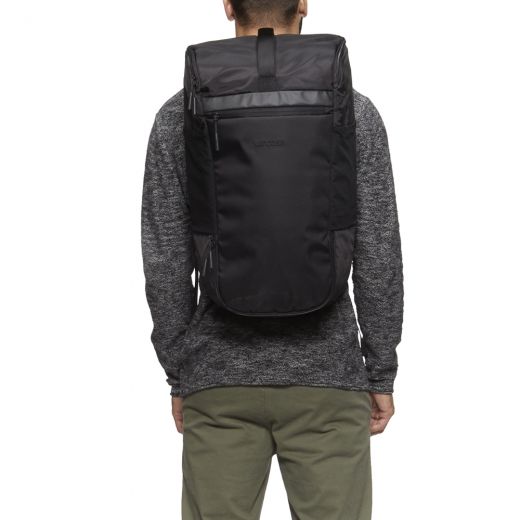 Рюкзак Incase Sport Field Bag Lite Black (INCO100209-BLK)