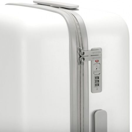 Чемодан Incase Novi 30 Hardshell Luggage White (INTR100298-WHT)