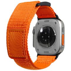 Спортивный ремешок Laut Champs Sport Orange для Apple Watch 49мм | 46мм | 45мм | 44мм (L_AWU_CS_O)