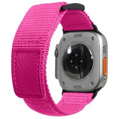 Спортивный ремешок Laut Champs Sport Pink для Apple Watch 49мм | 45мм | 44мм | 42мм (L_AWU_CS_P)