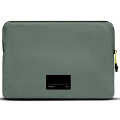Чехол-конверт Native Union Ultralight Sleeve Slate Green для MacBook Pro 16" M1 | M2 | M3 | M4 (2021 | 2022 | 2023 | 2024) | Air 15" M4 | M3 | M2 (2025 | 2024 | 2023) (STOW-UT-MBS-GRN-16)