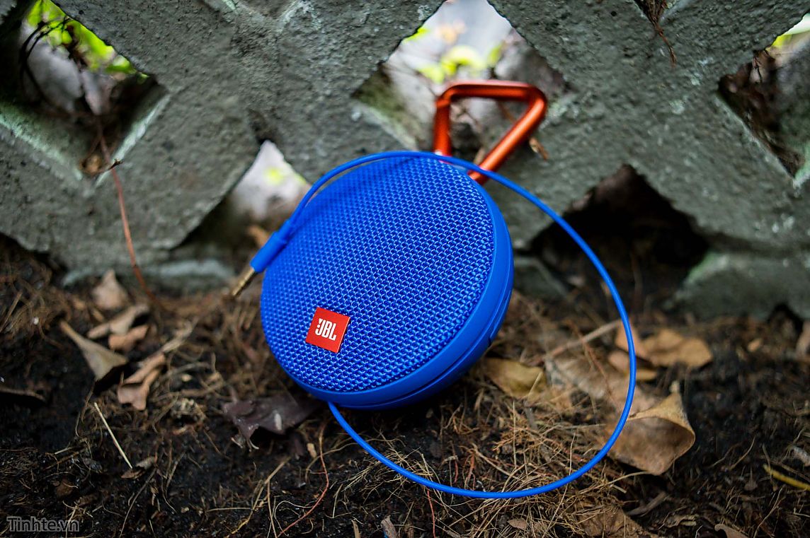 Обзор колонки JBL Clip 2
