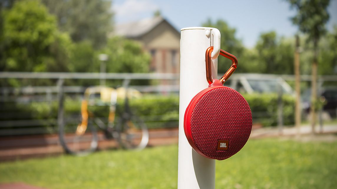 Обзор колонки JBL Clip 2