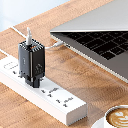 Быстрое зарядное устройство Mcdodo GaN47W Fastest Double Charger USB-C + USB-A Black