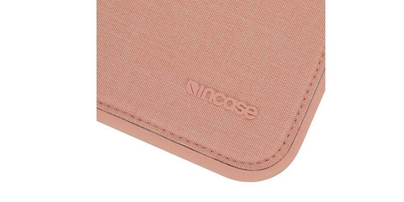 Чехол-папка Incase Icon Sleeve With Woolenex Pink