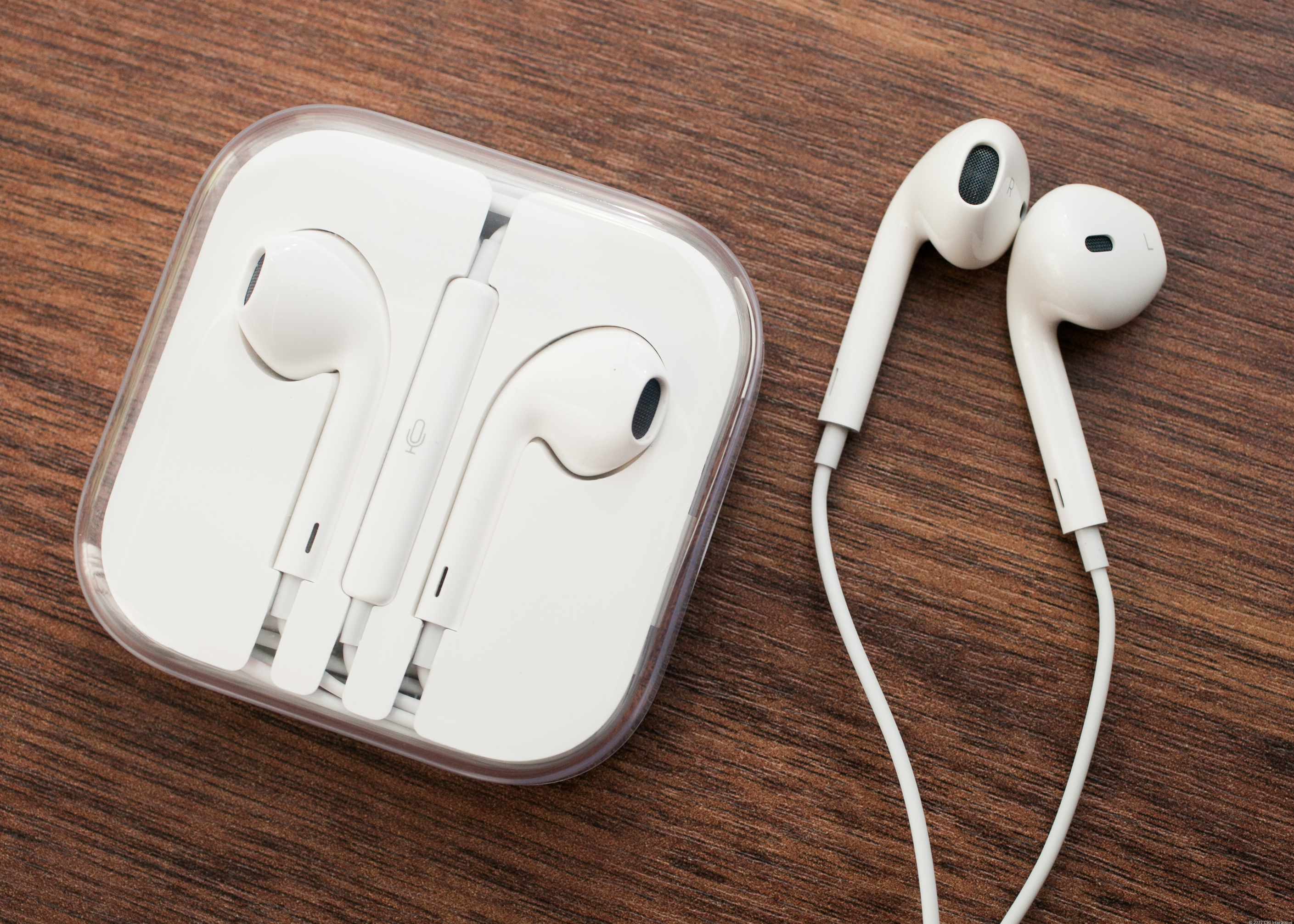 Обзор наушников Apple Earpods