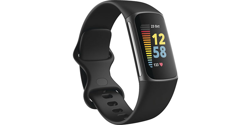 В сети появились рендеры фитнес-трекера Fitbit Charge 5